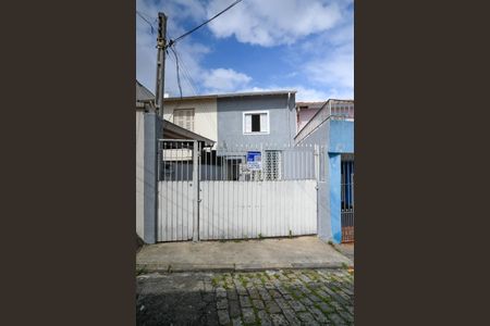 Casa à venda com 109m², 2 quartos e sem vaga Casa à venda com 109m², 2 quartos e sem vagaFachada