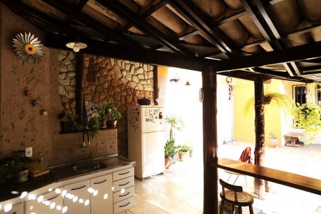 Casa à venda com 456m², 4 quartos e 4 vagas Casa à venda com 456m², 4 quartos e 4 vagasChurrasqueira