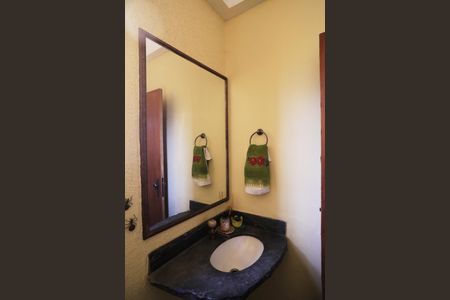 Casa à venda com 456m², 4 quartos e 4 vagas Casa à venda com 456m², 4 quartos e 4 vagasLavabo