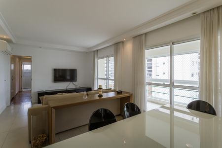 Sala de apartamento para alugar com 3 quartos, 111m² em Vila Olímpia, São Paulo