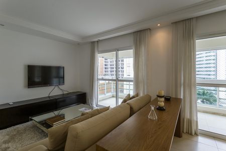 Sala de apartamento para alugar com 3 quartos, 111m² em Vila Olímpia, São Paulo