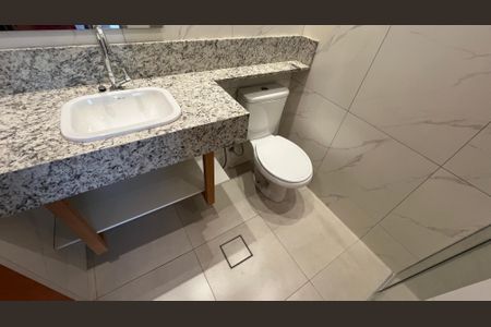 Banheiro Social de apartamento para alugar com 1 quarto, 50m² em Bosque, Campinas