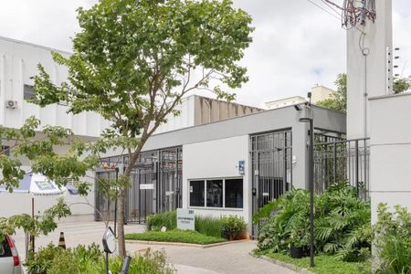 Apartamento à venda com 43m², 2 quartos e sem vaga Apartamento à venda com 43m², 2 quartos e sem vagaFachada