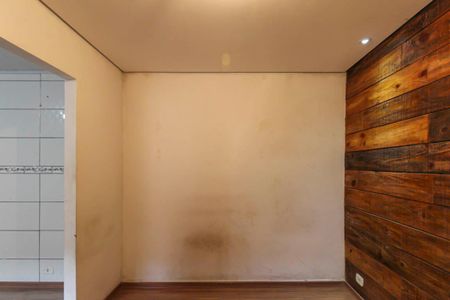 Sala de casa para alugar com 1 quarto, 120m² em Parque dos Bancarios, São Paulo