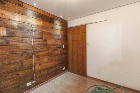 Sala de casa para alugar com 1 quarto, 120m² em Parque dos Bancarios, São Paulo