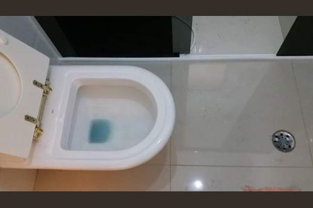 Foto 03 de casa à venda com 4 quartos, 250m² em Vila Paulistania, São Paulo