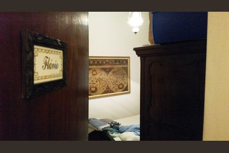 Foto 05 de casa à venda com 4 quartos, 250m² em Vila Paulistania, São Paulo