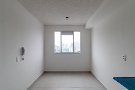 Sala/Cozinha de apartamento para alugar com 1 quarto, 26m² em Parque Industrial Tomas Edson, São Paulo