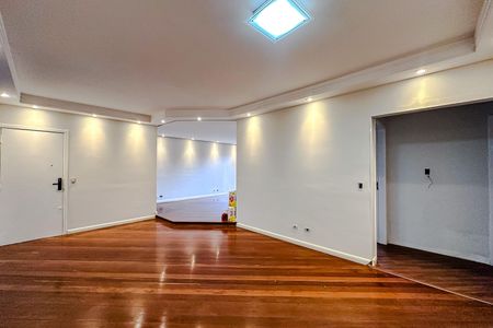 Apartamento à venda com 132m², 3 quartos e 2 vagas Apartamento à venda com 132m², 3 quartos e 2 vagasSala de Jantar