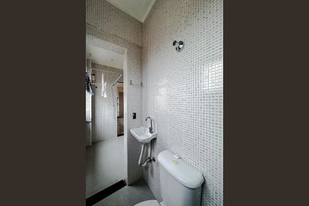 Apartamento à venda com 132m², 3 quartos e 2 vagas Apartamento à venda com 132m², 3 quartos e 2 vagasBanheiro de serviço