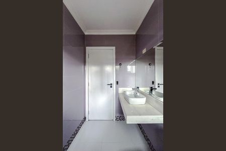 Apartamento à venda com 132m², 3 quartos e 2 vagas Apartamento à venda com 132m², 3 quartos e 2 vagasBanheiro Social