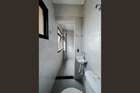 Apartamento à venda com 132m², 3 quartos e 2 vagas Apartamento à venda com 132m², 3 quartos e 2 vagasBanheiro de serviço