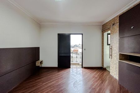 Apartamento à venda com 132m², 3 quartos e 2 vagas Apartamento à venda com 132m², 3 quartos e 2 vagasSuíte