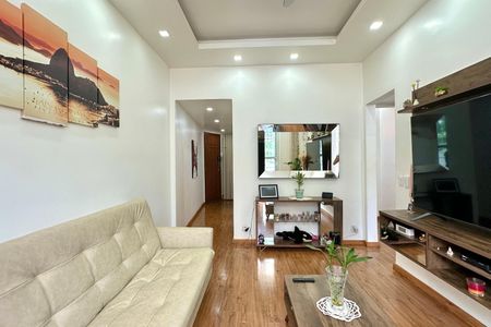 Apartamento à venda com 120m², 2 quartos e sem vaga Apartamento à venda com 120m², 2 quartos e sem vagaSala