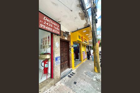 Apartamento à venda com 120m², 2 quartos e sem vaga Apartamento à venda com 120m², 2 quartos e sem vagaPlaquinha