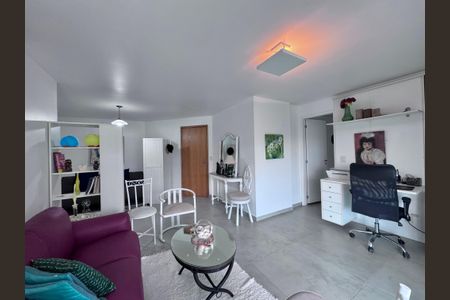 Sala de apartamento à venda com 1 quarto, 79m² em Barra da Tijuca, Rio de Janeiro