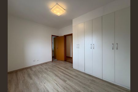 Apartamento à venda com 184m², 4 quartos e 4 vagasSuite 1