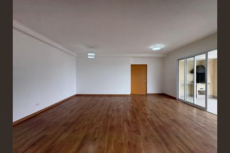 Apartamento à venda com 184m², 4 quartos e 4 vagasSala