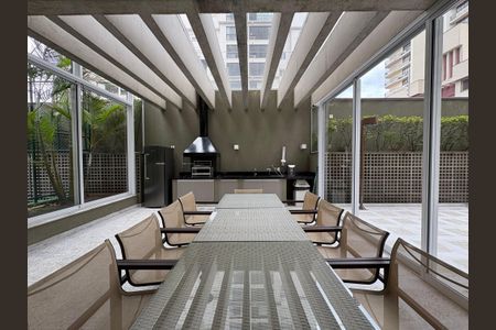 Apartamento à venda com 184m², 4 quartos e 4 vagasÁrea comum - Churrasqueira