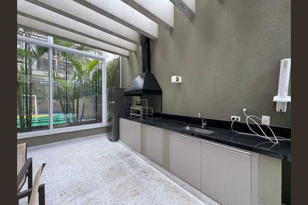 Apartamento à venda com 184m², 4 quartos e 4 vagasÁrea comum - Churrasqueira