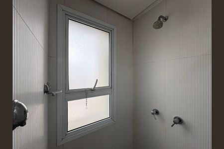 Apartamento à venda com 184m², 4 quartos e 4 vagasBanheiro da suíte 2