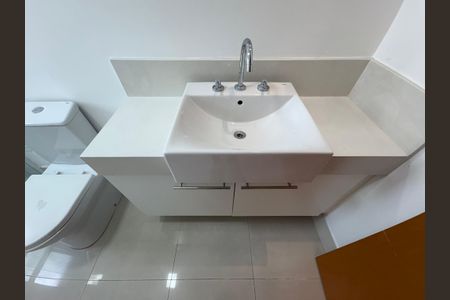 Apartamento à venda com 184m², 4 quartos e 4 vagasBanheiro da suíte 1