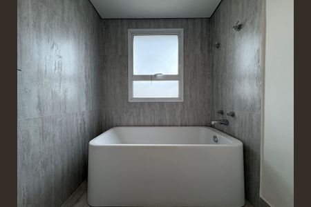 Apartamento à venda com 184m², 4 quartos e 4 vagasBanheiro da suíte 3