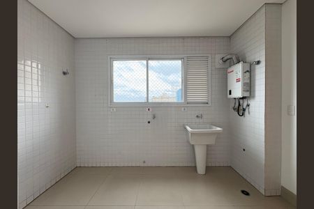 Apartamento à venda com 184m², 4 quartos e 4 vagasLavanderia