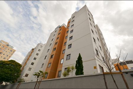 Apartamento à venda com 75m², 3 quartos e 1 vaga Apartamento à venda com 75m², 3 quartos e 1 vagaFachada