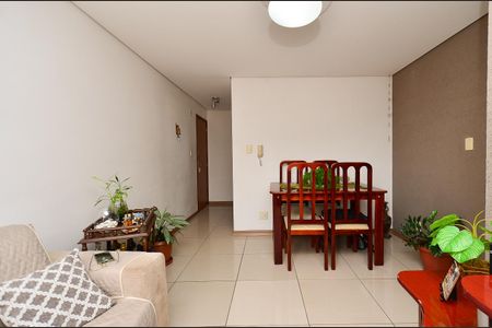 Apartamento à venda com 75m², 3 quartos e 1 vaga Apartamento à venda com 75m², 3 quartos e 1 vagaSala