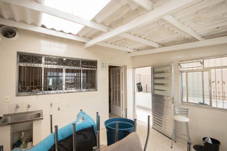 Casa à venda com 145m², 3 quartos e 2 vagas Casa à venda com 145m², 3 quartos e 2 vagasÁrea de Serviço