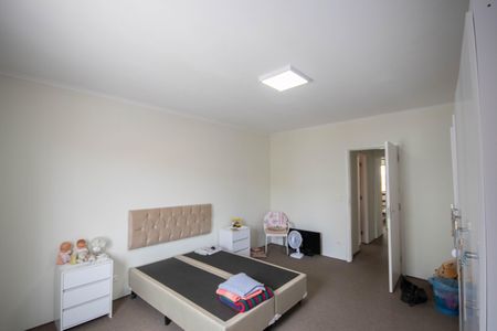 Casa à venda com 145m², 3 quartos e 2 vagas Casa à venda com 145m², 3 quartos e 2 vagasQuarto 1