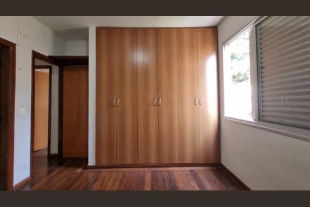 Apartamento à venda com 3 quartos, 100m² em Sagrada Família, Belo Horizonte