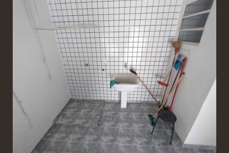 Casa à venda com 62m², 2 quartos e sem vaga