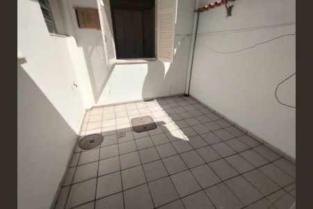 Casa à venda com 62m², 2 quartos e sem vaga