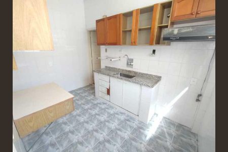 Casa à venda com 62m², 2 quartos e sem vaga