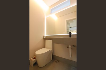 Casa à venda com 200m², 3 quartos e 4 vagasLavabo