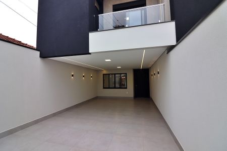 Casa à venda com 200m², 3 quartos e 4 vagasGaragem