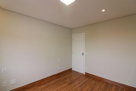 Casa à venda com 200m², 3 quartos e 4 vagasSuíte 3