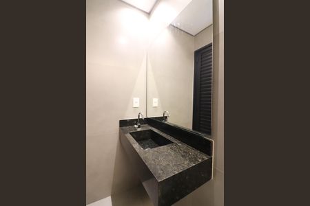 Casa à venda com 200m², 3 quartos e 4 vagasBanheiro do Spa