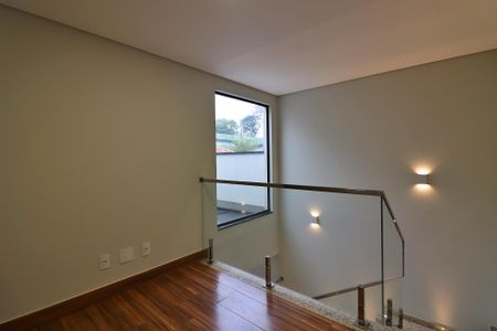 Casa à venda com 200m², 3 quartos e 4 vagasHall dos Quartos