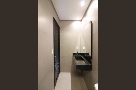 Casa à venda com 200m², 3 quartos e 4 vagasBanheiro do Spa