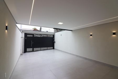 Casa à venda com 200m², 3 quartos e 4 vagasGaragem