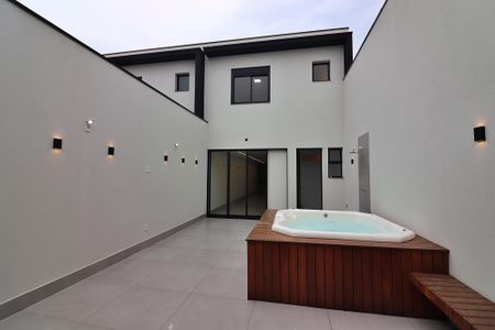 Casa à venda com 200m², 3 quartos e 4 vagasSpa e Espaço Gourmet