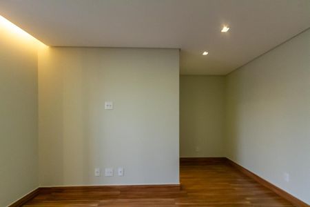 Casa à venda com 200m², 3 quartos e 4 vagas Casa à venda com 200m², 3 quartos e 4 vagasSuíte 3