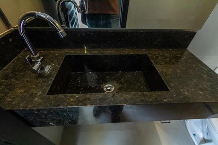 Casa à venda com 200m², 3 quartos e 4 vagas Casa à venda com 200m², 3 quartos e 4 vagasBanheiro Spa