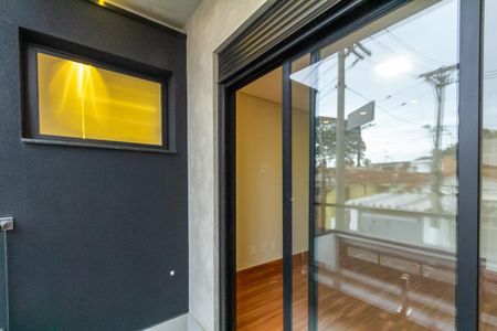 Casa à venda com 200m², 3 quartos e 4 vagas Casa à venda com 200m², 3 quartos e 4 vagasVaranda da Suíte 3