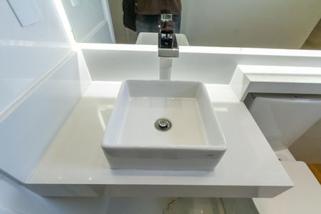 Casa à venda com 200m², 3 quartos e 4 vagas Casa à venda com 200m², 3 quartos e 4 vagasBanheiro da Suíte 1