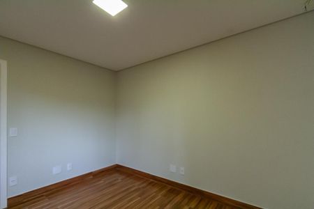 Casa à venda com 200m², 3 quartos e 4 vagas Casa à venda com 200m², 3 quartos e 4 vagasSuíte 2