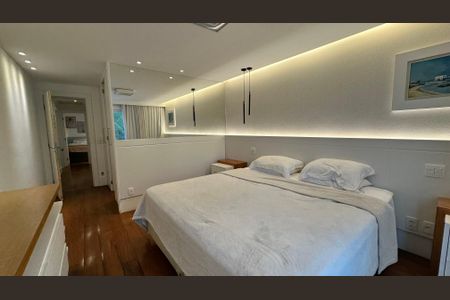 Casa de condomínio para alugar com 360m², 5 quartos e 3 vagas Casa de condomínio para alugar com 360m², 5 quartos e 3 vagasSuíte 3
